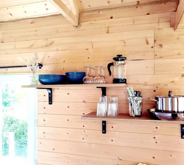 Nuit Insolite En Tiny House Questembert Exterior foto